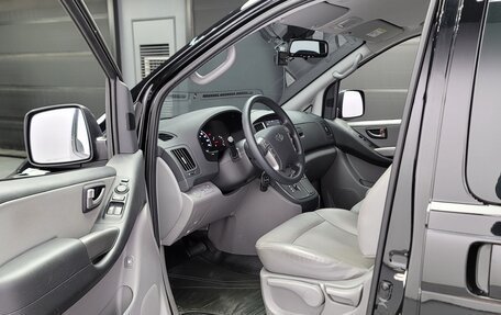 Hyundai Grand Starex Grand Starex I рестайлинг 2, 2020 год, 2 340 000 рублей, 11 фотография