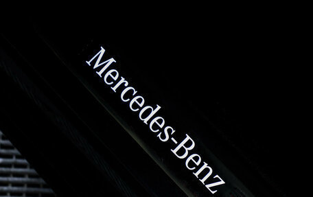 Mercedes-Benz C-Класс, 2018 год, 3 390 000 рублей, 28 фотография