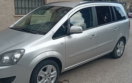 Opel Zafira B, 2012 год, 970 000 рублей, 2 фотография