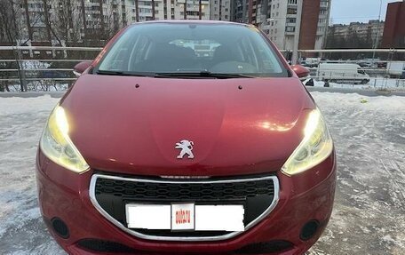 Peugeot 208 II, 2013 год, 1 100 000 рублей, 13 фотография