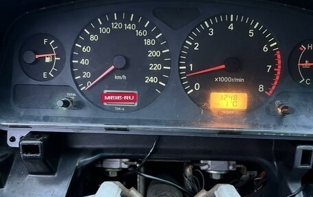 Toyota Avensis III рестайлинг, 2000 год, 199 999 рублей, 15 фотография
