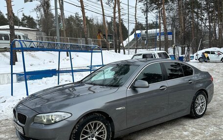 BMW 5 серия, 2010 год, 1 850 000 рублей, 2 фотография
