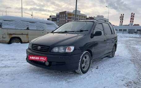 Toyota Ipsum II, 1997 год, 320 000 рублей, 2 фотография