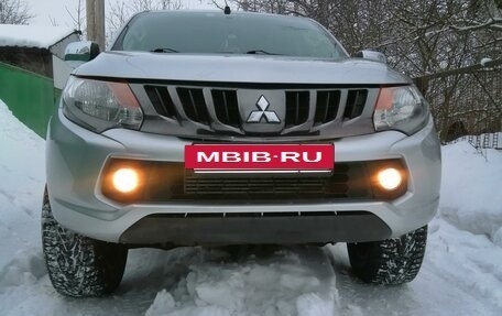 Mitsubishi L200 IV рестайлинг, 2017 год, 1 985 000 рублей, 14 фотография