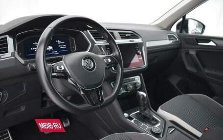 Volkswagen Tiguan II, 2019 год, 2 957 000 рублей, 13 фотография