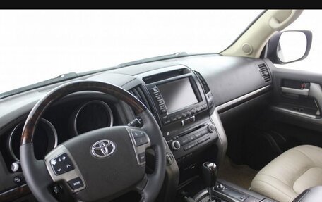 Toyota Land Cruiser 200, 2009 год, 3 277 777 рублей, 8 фотография