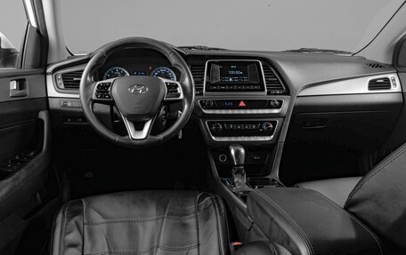 Hyundai Sonata VII, 2018 год, 1 669 000 рублей, 6 фотография