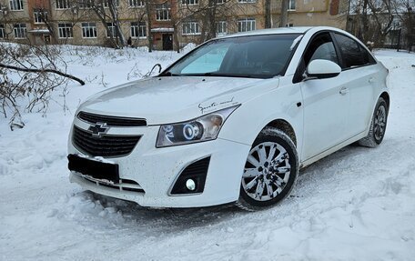 Chevrolet Cruze II, 2013 год, 980 000 рублей, 3 фотография