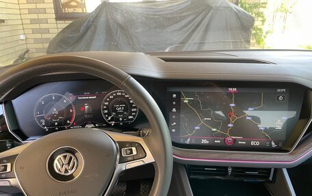 Volkswagen Touareg III, 2019 год, 5 550 000 рублей, 17 фотография