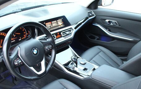 BMW 3 серия, 2020 год, 3 400 000 рублей, 15 фотография