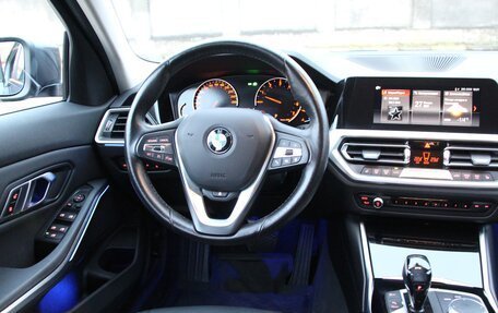 BMW 3 серия, 2020 год, 3 400 000 рублей, 3 фотография
