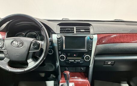 Toyota Camry, 2011 год, 1 890 000 рублей, 15 фотография