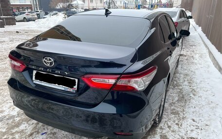 Toyota Camry, 2019 год, 3 000 000 рублей, 3 фотография