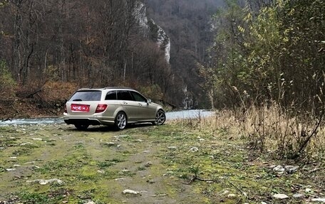 Mercedes-Benz C-Класс, 2011 год, 2 750 000 рублей, 1 фотография