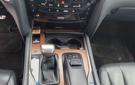 Lexus LX III, 2018 год, 9 500 000 рублей, 20 фотография