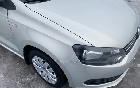 Volkswagen Polo VI (EU Market), 2011 год, 700 000 рублей, 9 фотография
