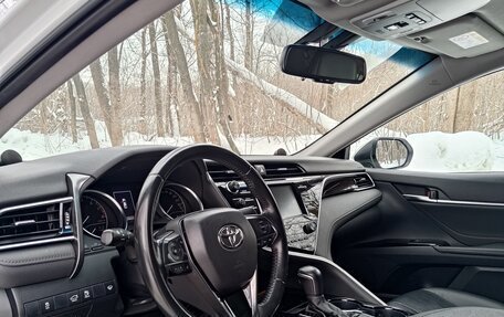 Toyota Camry, 2020 год, 3 000 000 рублей, 10 фотография