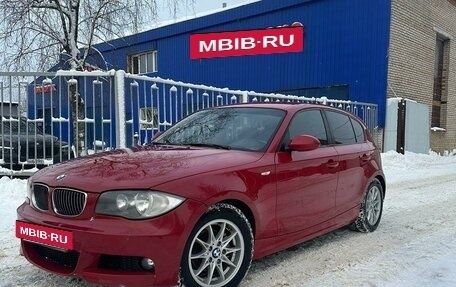 BMW 1 серия, 2008 год, 730 000 рублей, 2 фотография