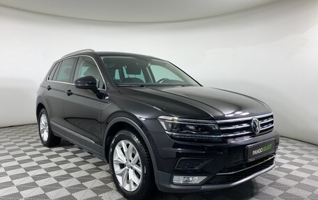 Volkswagen Tiguan II, 2017 год, 2 539 000 рублей, 3 фотография