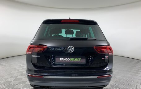 Volkswagen Tiguan II, 2017 год, 2 539 000 рублей, 6 фотография