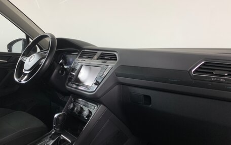 Volkswagen Tiguan II, 2017 год, 2 539 000 рублей, 14 фотография