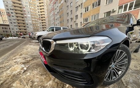 BMW 5 серия, 2019 год, 3 870 000 рублей, 3 фотография