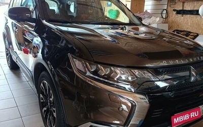Mitsubishi Outlander III рестайлинг 3, 2021 год, 3 350 000 рублей, 1 фотография