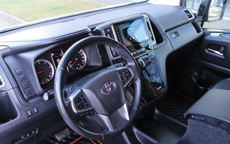 Toyota HiAce H300, 2020 год, 6 190 000 рублей, 22 фотография