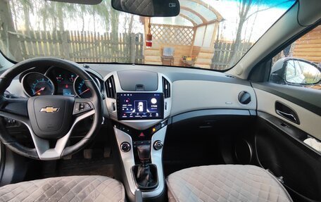 Chevrolet Cruze II, 2013 год, 950 000 рублей, 15 фотография
