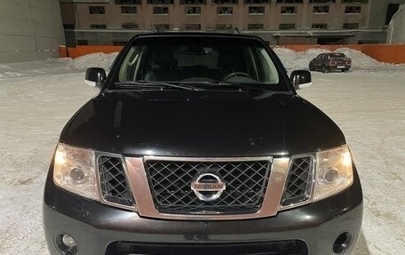 Nissan Pathfinder, 2011 год, 2 000 000 рублей, 1 фотография