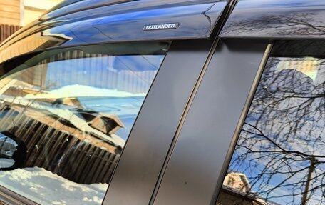 Mitsubishi Outlander III рестайлинг 3, 2021 год, 3 350 000 рублей, 14 фотография