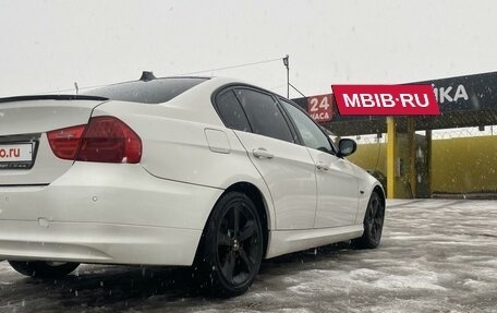 BMW 3 серия, 2011 год, 1 050 000 рублей, 7 фотография