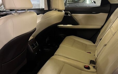 Lexus RX IV рестайлинг, 2020 год, 5 300 000 рублей, 15 фотография