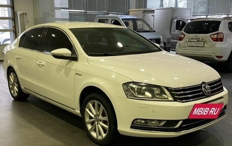 Volkswagen Passat B7, 2012 год, 1 099 000 рублей, 3 фотография