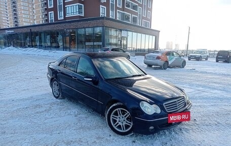 Mercedes-Benz C-Класс, 2004 год, 620 000 рублей, 3 фотография