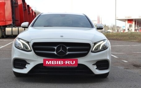 Mercedes-Benz E-Класс, 2019 год, 4 500 000 рублей, 5 фотография