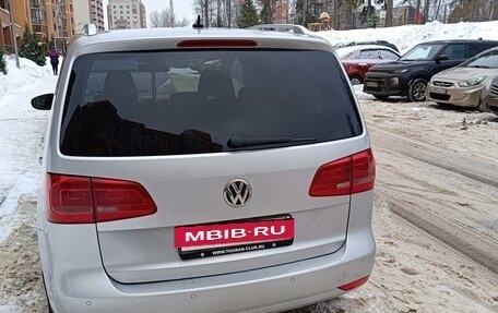 Volkswagen Touran III, 2011 год, 1 200 000 рублей, 5 фотография