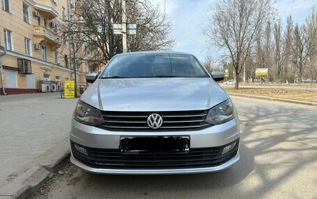 Volkswagen Polo VI (EU Market), 2017 год, 1 350 000 рублей, 2 фотография