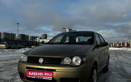 Fiat Albea I рестайлинг, 2011 год, 560 000 рублей, 2 фотография