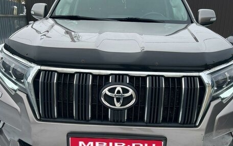 Toyota Land Cruiser Prado 150 рестайлинг 2, 2017 год, 5 000 000 рублей, 2 фотография