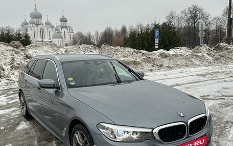 BMW 5 серия, 2017 год, 3 250 000 рублей, 2 фотография