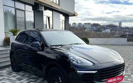 Porsche Cayenne III, 2016 год, 5 050 000 рублей, 3 фотография