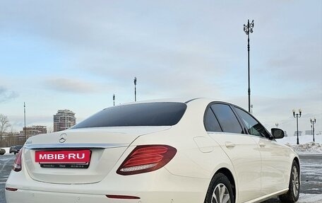 Mercedes-Benz E-Класс, 2017 год, 3 150 000 рублей, 6 фотография