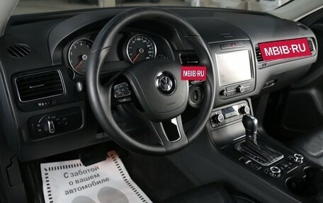 Volkswagen Touareg III, 2012 год, 1 749 000 рублей, 7 фотография