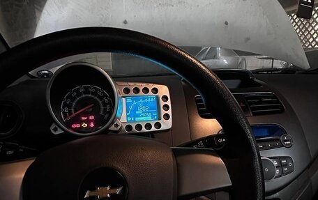 Chevrolet Spark III, 2012 год, 700 000 рублей, 5 фотография