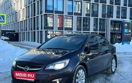 Opel Astra J, 2013 год, 920 000 рублей, 4 фотография