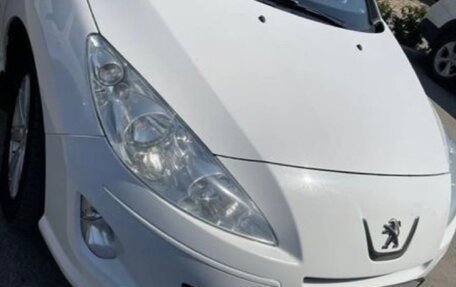 Peugeot 408 I рестайлинг, 2014 год, 740 000 рублей, 3 фотография