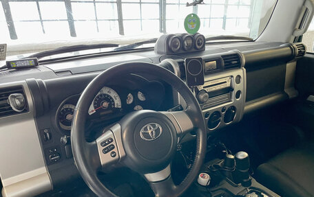Toyota FJ Cruiser, 2007 год, 3 250 000 рублей, 10 фотография