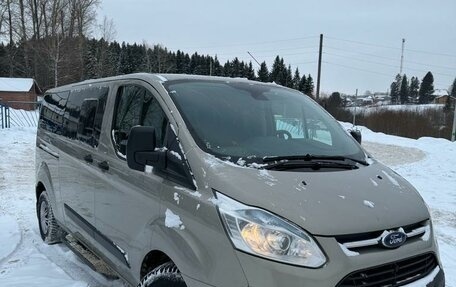 Ford Tourneo Custom I рестайлинг, 2013 год, 1 690 000 рублей, 1 фотография