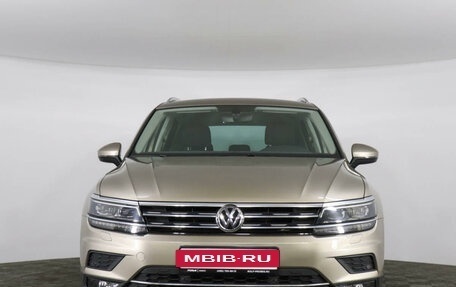 Volkswagen Tiguan II, 2017 год, 2 499 000 рублей, 2 фотография